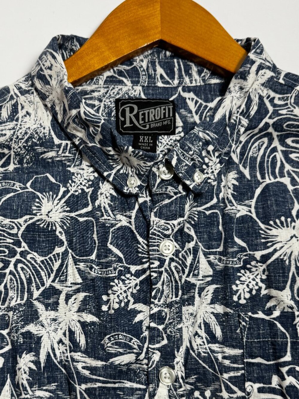Retrofit Men's XXL Hawaiian Floral Tropical Button Up Shirt Blue White Cotton